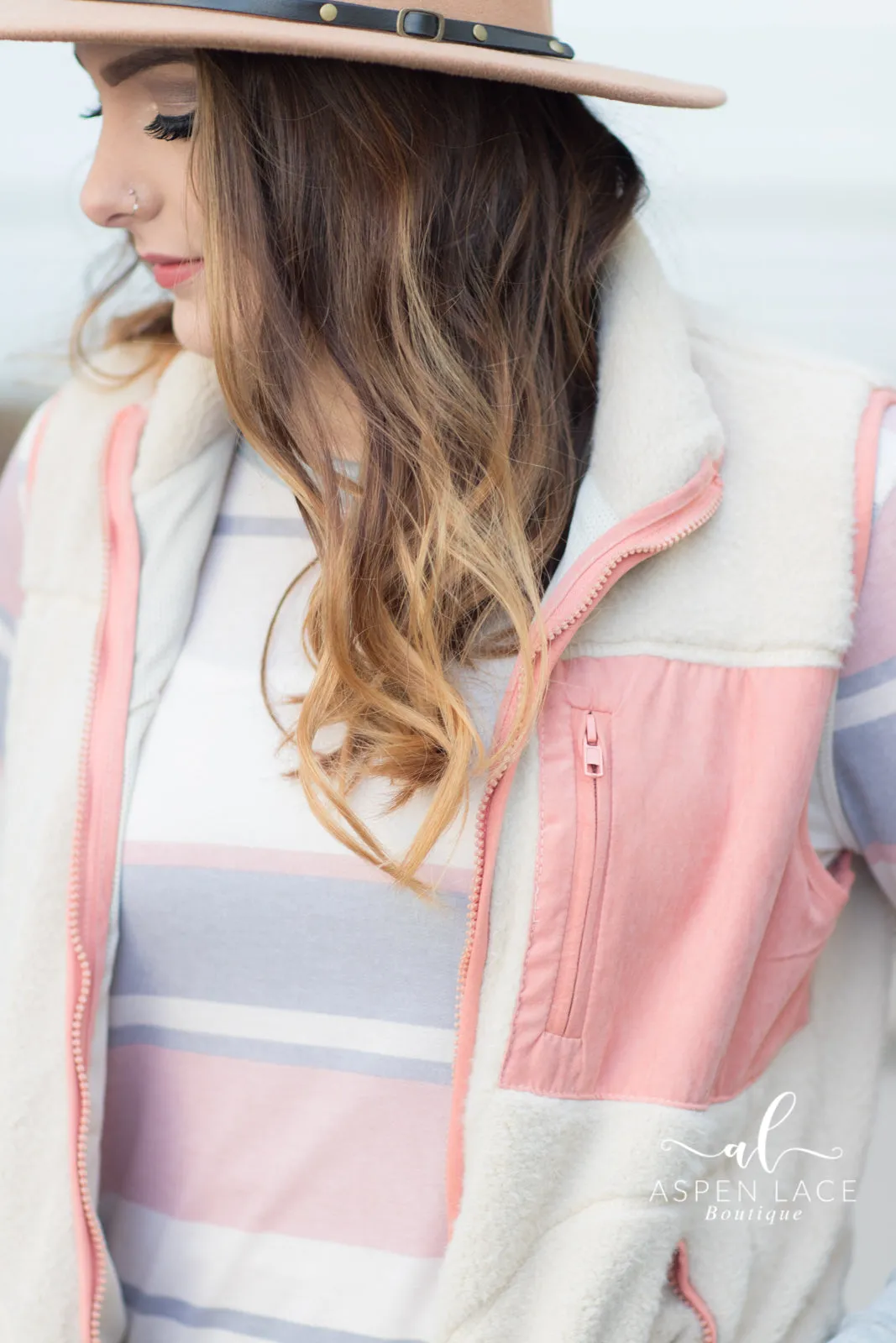 Miranda Fleece Vest (Peach)